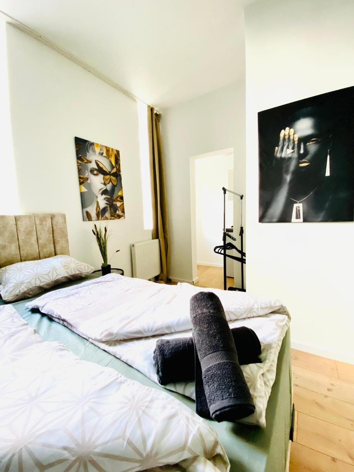 8 Fully Equipped W Terrace Margareten