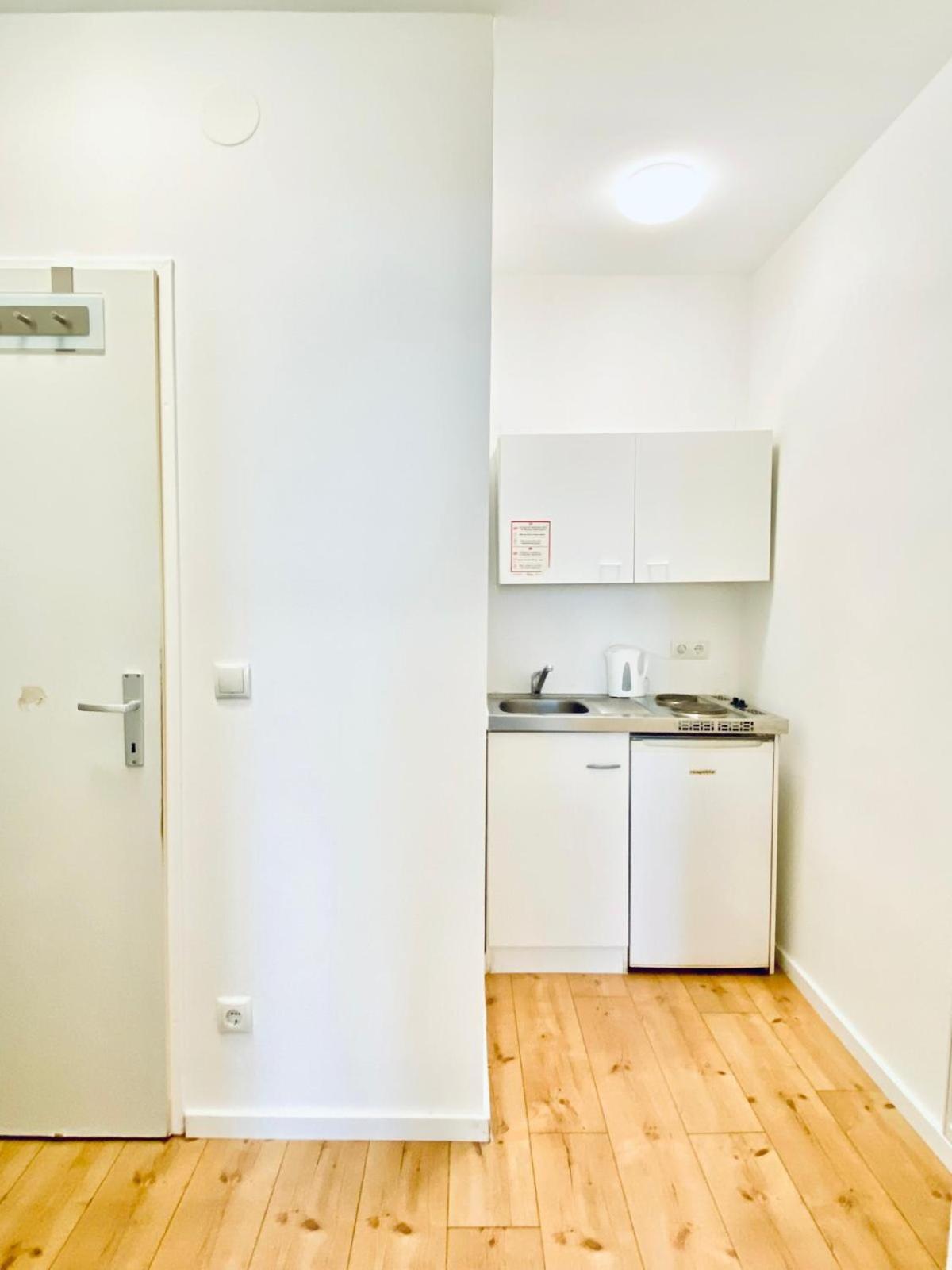 8 Fully Equipped W Terrace Margareten