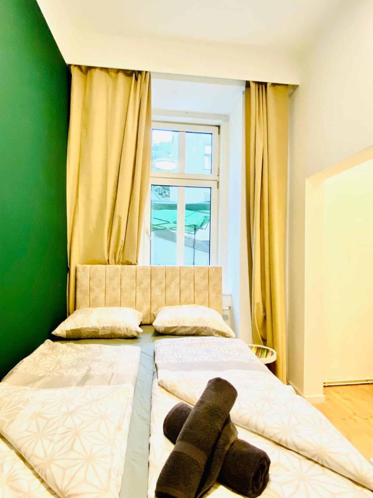 Apartment 8 Fully Equipped W Terrace Margareten