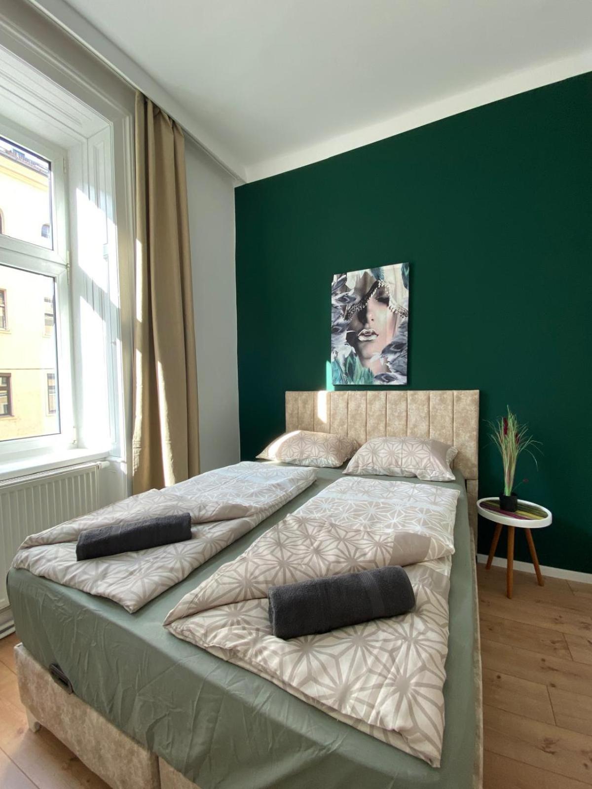 Apartment 8 Fully Equipped W Terrace Margareten