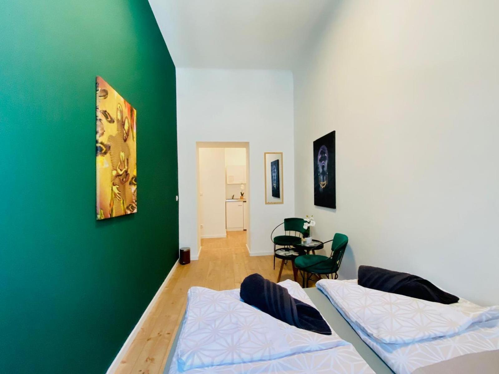 8 Fully Equipped W Terrace Margareten Apartment *