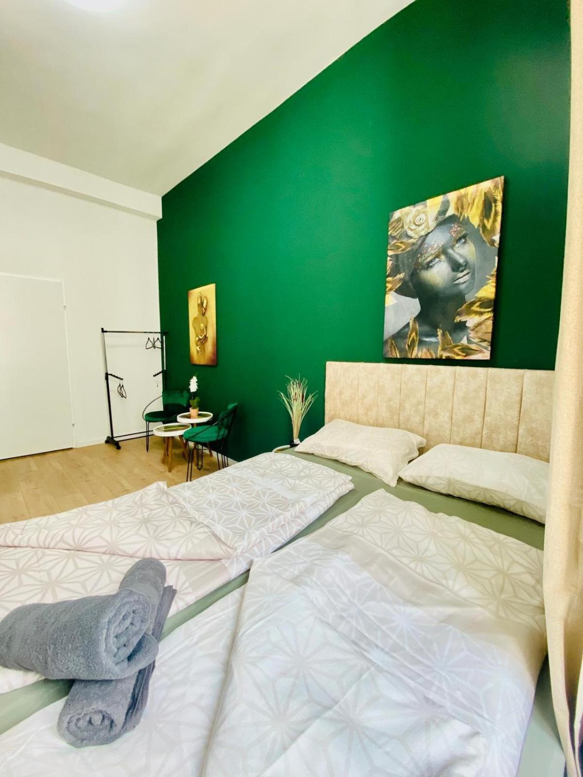 8 Fully Equipped W Terrace Margareten Wien
